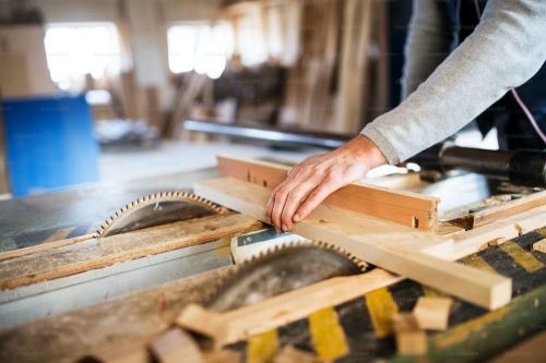 choosing the right timbers and cutting them 